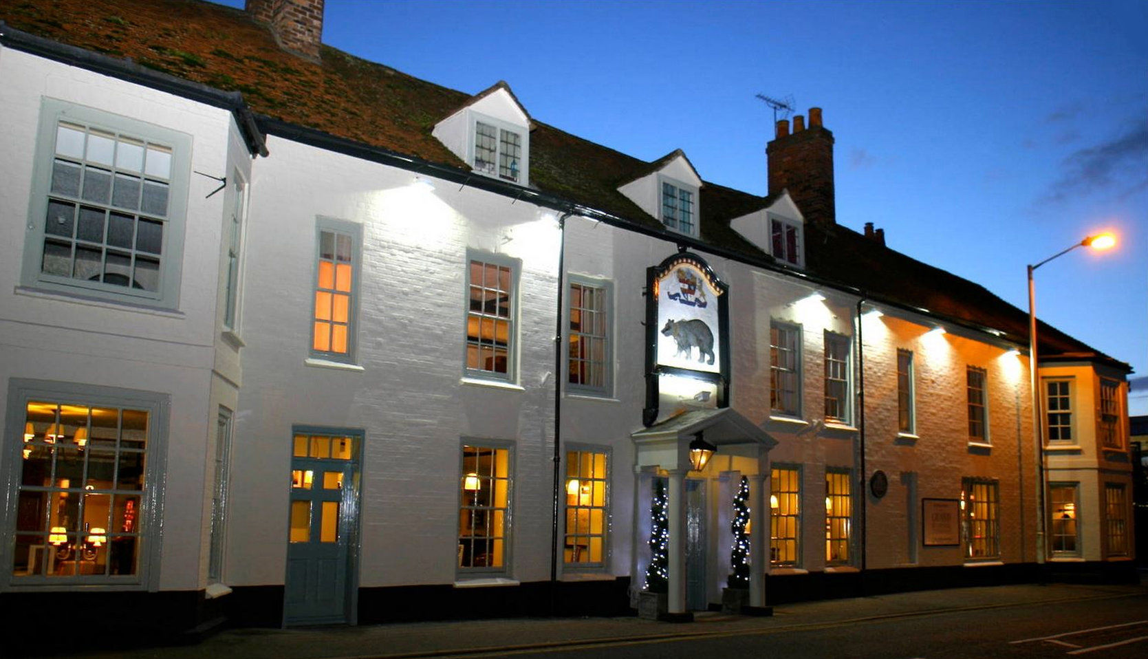 The Bear Hotel By Greene King Inns ハンガーフォード エクステリア 写真